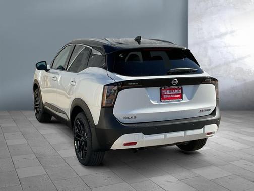2026 Nissan Kicks SR