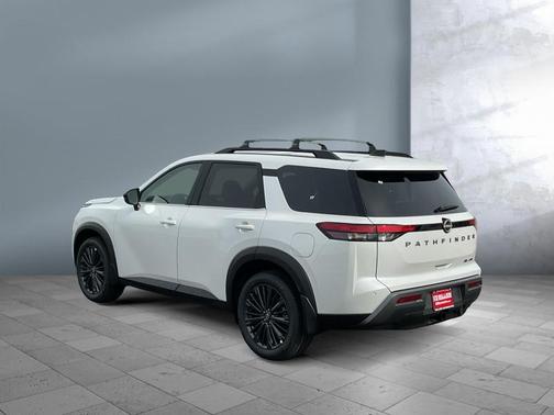 Everest White Pearl Tricoat 2026 Nissan Pathfinder SL