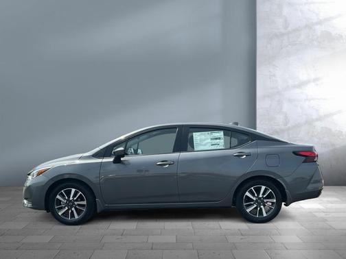 Gun Metallic 2025 Nissan Versa 1.6 SV