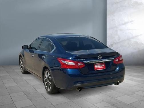 2016 Nissan Altima 2.5 SR