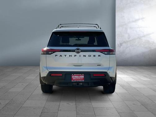 2025 Nissan Pathfinder SV 4WD