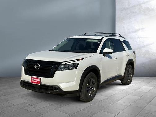 2025 Nissan Pathfinder SV 4WD