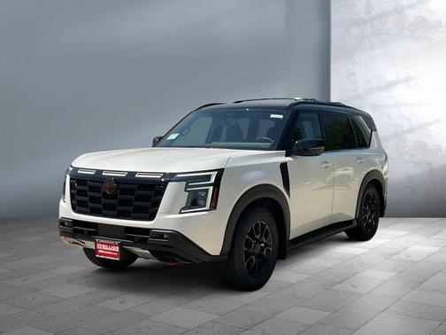 Aspen White Tricoat/Super Black 2026 Nissan Armada PRO-4X