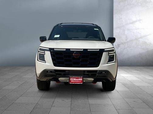Aspen White Tricoat/Super Black 2026 Nissan Armada PRO-4X