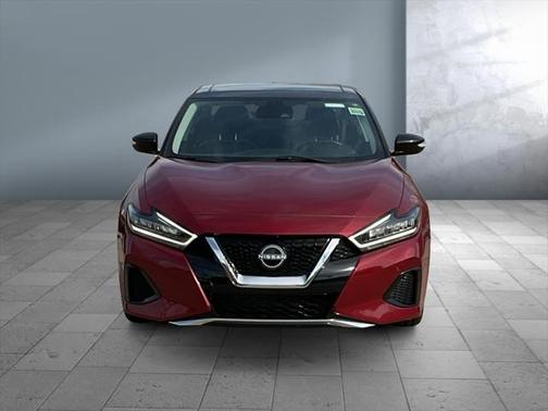 2023 Nissan Maxima SL