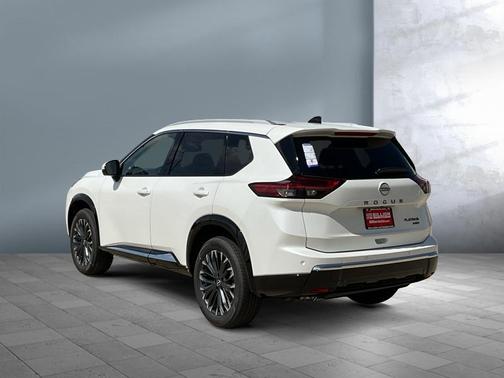 Everest White Pearl Tricoat 2026 Nissan Rogue Platinum