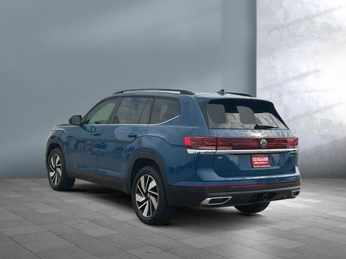 Silver Mist Metallic 2026 Volkswagen Atlas 2.0T SE w/Technology 4MOTION