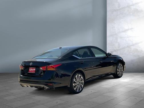 Super Black 2026 Nissan Altima SV AWD