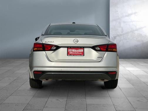 Brilliant Silver Metallic 2026 Nissan Altima SV AWD