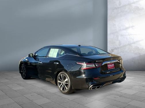 2023 Nissan Maxima SL