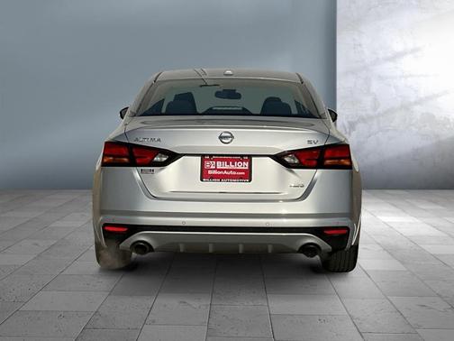 2020 Nissan Altima 2.5 SV