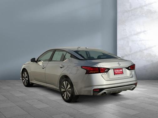 2020 Nissan Altima 2.5 SV