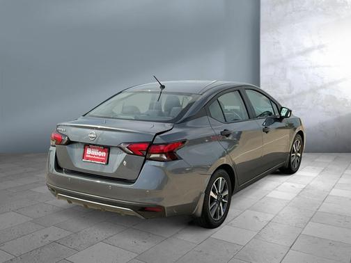 2023 Nissan Versa 1.6 S