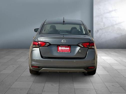 2023 Nissan Versa 1.6 S