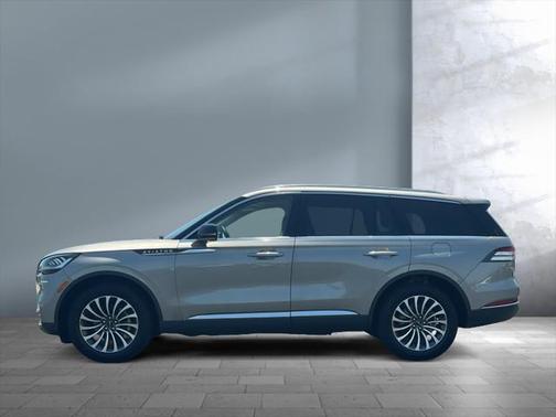 2023 Lincoln Aviator Standard AWD