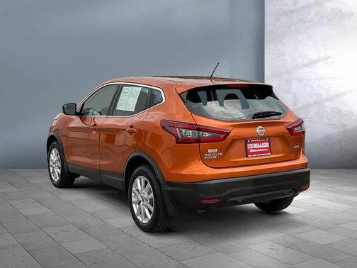Monarch Orange Metallic 2022 Nissan Rogue Sport S