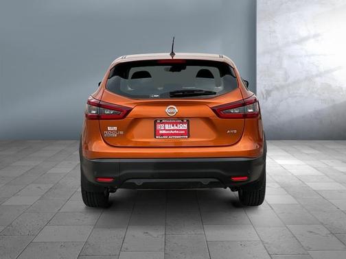 Monarch Orange Metallic 2022 Nissan Rogue Sport S