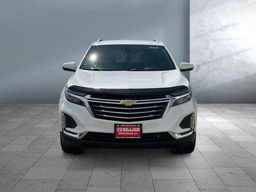 Iridescent Pearl Tricoat 2023 Chevrolet Equinox Premier w/1LZ