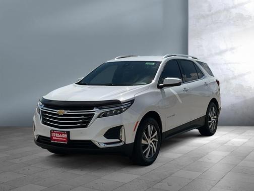 Iridescent Pearl Tricoat 2023 Chevrolet Equinox Premier w/1LZ