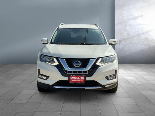 Pearl White 2017 Nissan Rogue SL