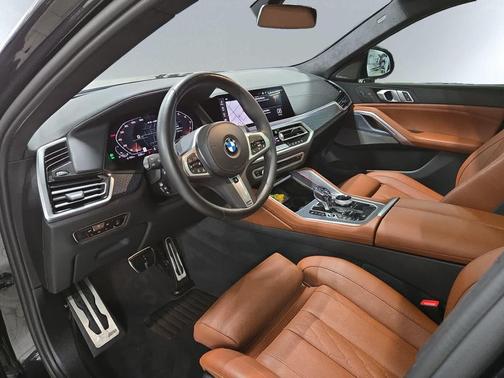 2023 BMW X6 M50i