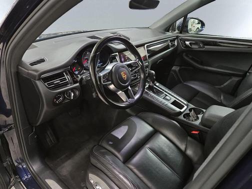 2021 Porsche Macan S