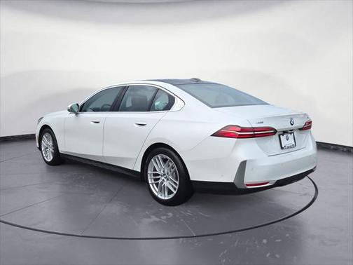2024 BMW 530 i xDrive