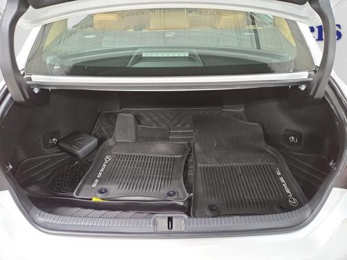 2023 Lexus ES 300h Base