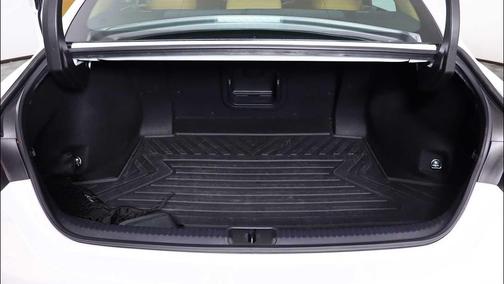 2023 Lexus ES 300h Base