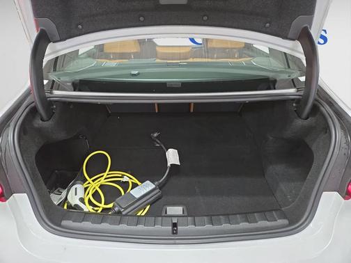2023 BMW 330e Base