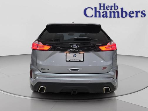 2021 Ford Edge ST