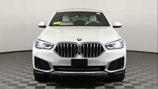 2022 BMW X6 xDrive40i