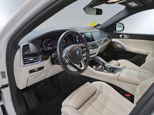 2022 BMW X6 xDrive40i
