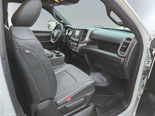 2022 RAM 2500 Tradesman Regular Cab 4x4 8' Box