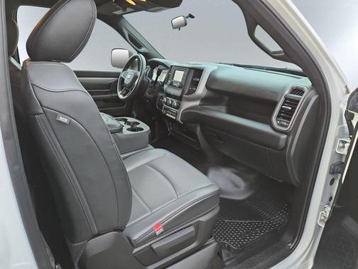 2022 RAM 2500 Tradesman Regular Cab 4x4 8' Box