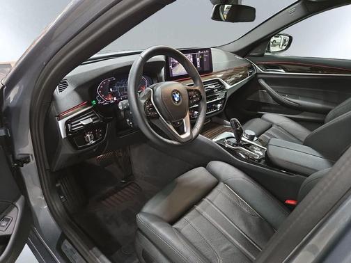 2023 BMW 530 i xDrive