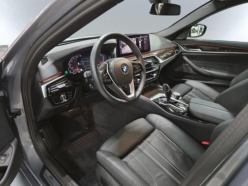 2023 BMW 530 i xDrive
