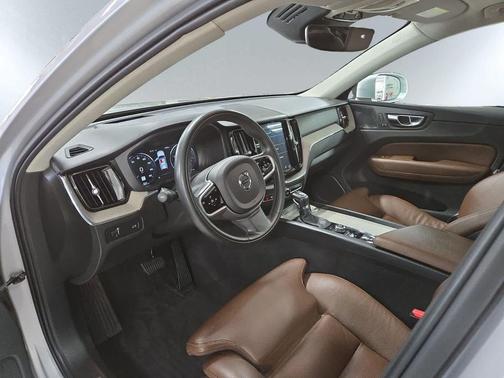 2020 Volvo XC60 T5 Inscription