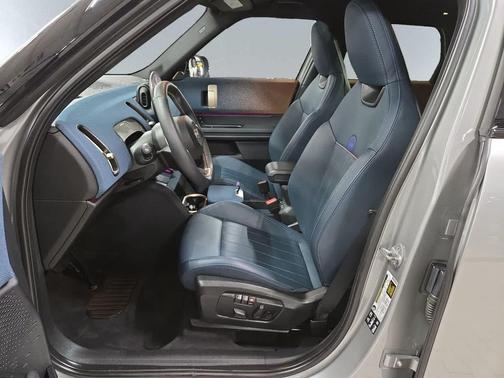 Melting Silver III 2025 MINI Countryman S