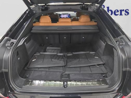 2024 BMW X6 xDrive40i