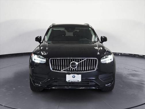 2021 Volvo XC90 T6 Momentum