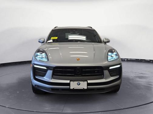 2022 Porsche Macan S