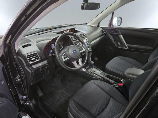 Crystal Black Silica 2018 Subaru Forester 2.5i Premium