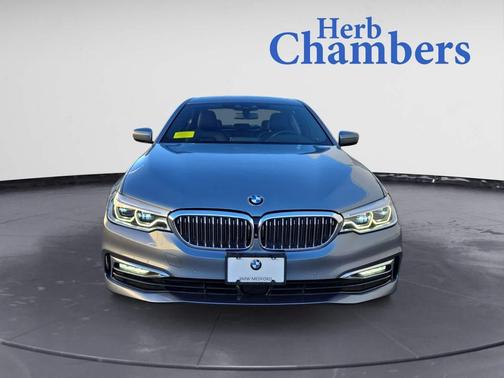2018 BMW 540 540i