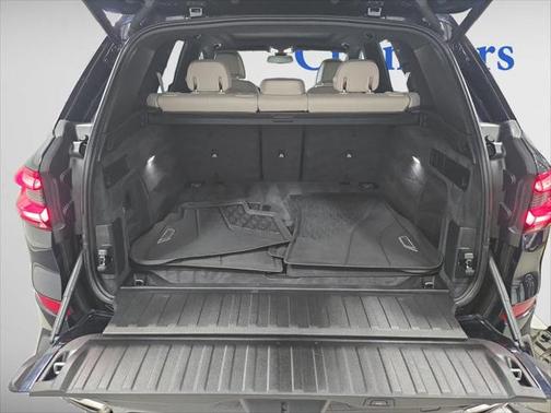 2022 BMW X5 M50i