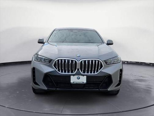 2025 BMW X6 xDrive40i