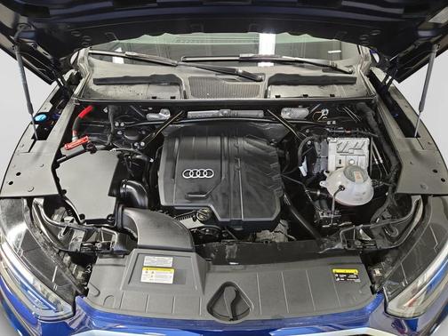 2022 Audi Q5 45 S line Premium Plus