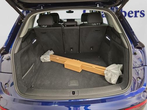 2022 Audi Q5 45 S line Premium Plus