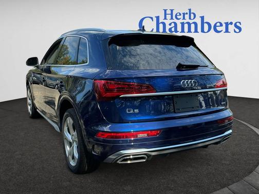 2022 Audi Q5 45 S line Premium Plus