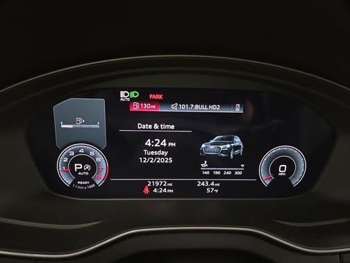 2022 Audi Q5 45 S line Premium Plus
